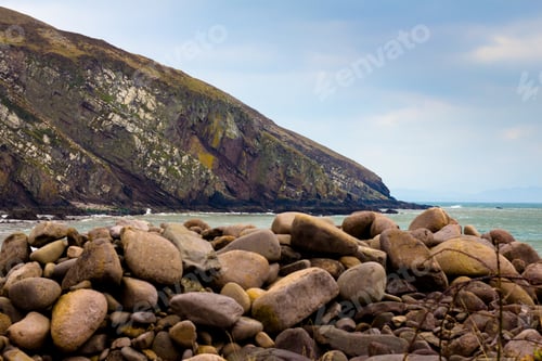 Preview: Scenic View Of Rocky Atlantic Coast Along The Dingle Peninsula In Ireland
