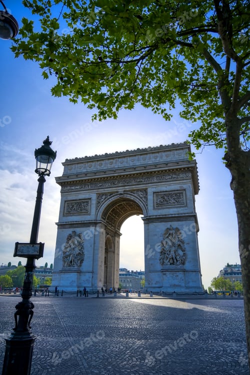 Preview: A View Of The Arc De Triomphe Located In Paris, France.