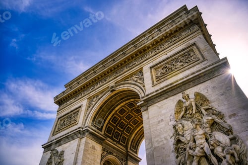 Preview: A View Of The Arc De Triomphe Located In Paris, France.