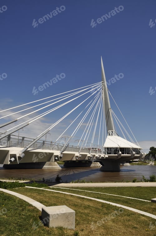 Preview: Esplanade Riel Pedestrian Bridge In Winnipeg, Manitoba