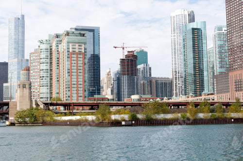 Preview: Chicago City Skyline On The River