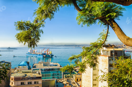 Preview: View Of Valparaiso And The Bay With Vina Del Mar Visible In The Distance In Chile