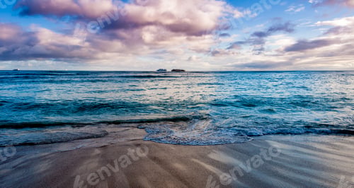 Preview: Ocean Waves Breaking On Waikiki Beach At Sunset.