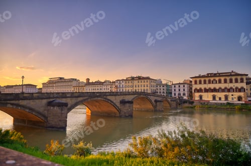 Preview: Florence, Along The Arno River, In The Tuscany Region Of Italy.
