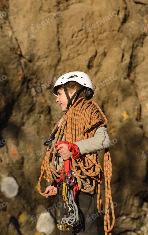 Preview: Ready To Rock Climbing