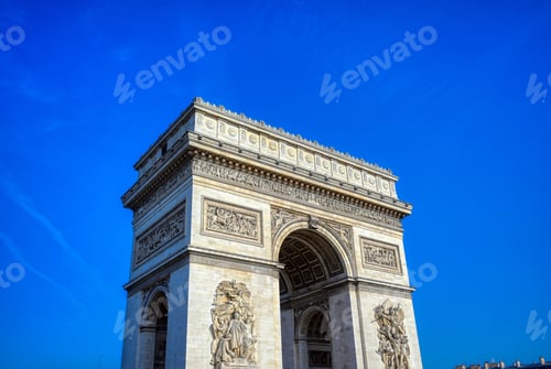 Preview: A View Of The Arc De Triomphe Located In Paris, France.