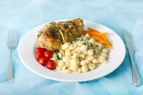 Preview: Plate with Chicken Breast, Pasta, and Vegetables