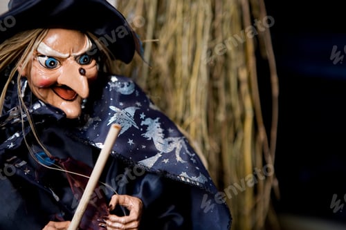 Preview: Hallowe'En Decorations - Puppet Witch With Wand
