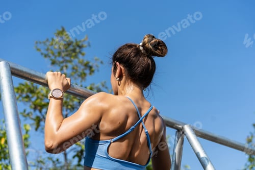 Preview: Asian Woman Healthy She Exercises Outdoors, She Pulls The Bar.