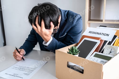 Preview: Images Of Packing Up All His Personal Belongings And Files Into A Brown Cardboard Box, Businessman