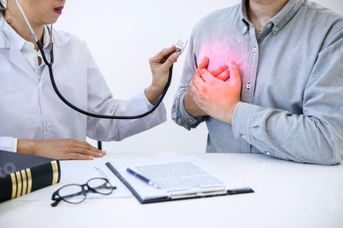 Preview: Female Doctor Checking Heart Beat Of Patient And Recommend Treatment Methods And How To Use