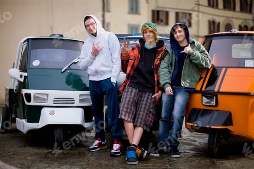 Preview: Young Moped Riders