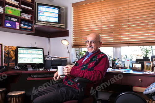 Preview: Senior Man In His Home Office