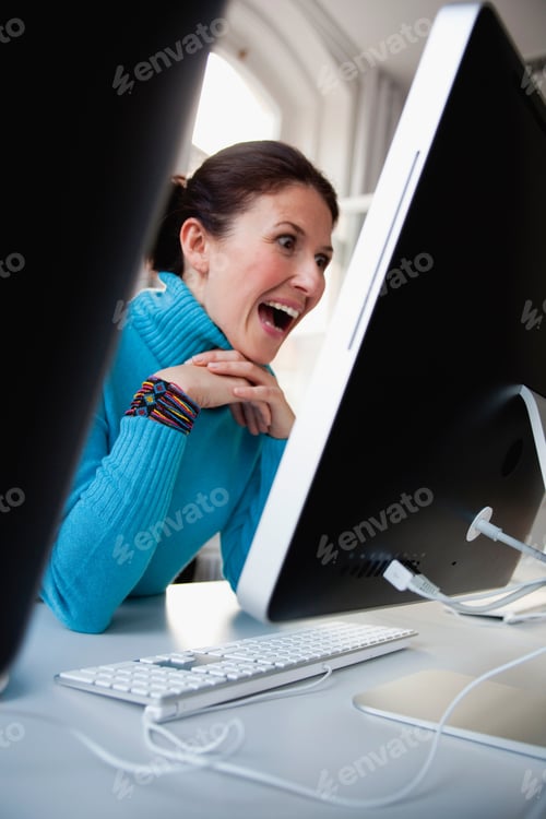 Preview: Woman Sitting At Terminal Typing