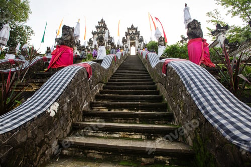 Preview: Temple Of Lempuyang Luhur On Bali In Indonesia