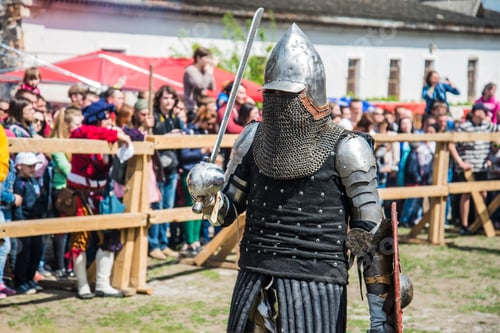 Preview: Walking Medieval Solder