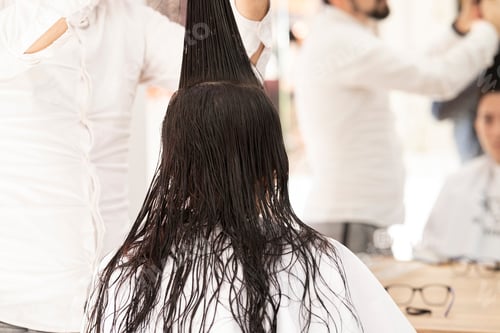 Preview: A Woman At The Beauty Salon