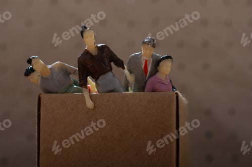 Preview: Tiny Figurine Of Men And Women Miniature Model In View
