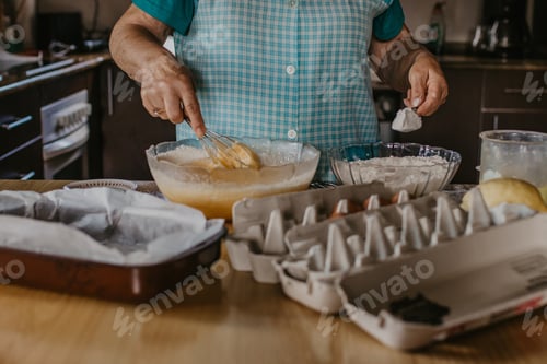 Preview: Preparing Cakes And Pastries At Home