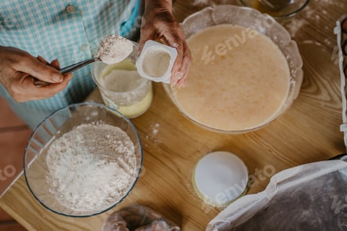 Preview: Preparing Cakes And Pastries At Home