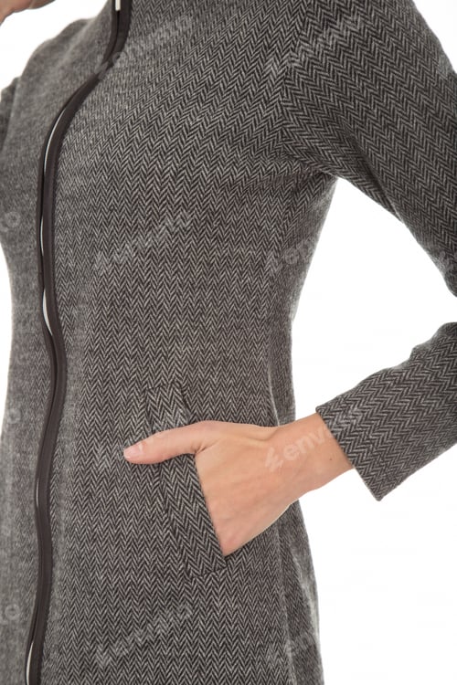 Preview: Woman Sweater Shoot In Studio