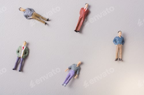 Preview: Tiny Figurine Of Men Miniature Model In View