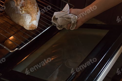 Preview: Removing The Artisan Bread From The Oven