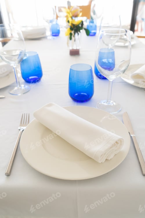 Preview: Served Table With Plates