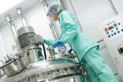 Preview: Woman Scientist Is Working With Compressor Tank
