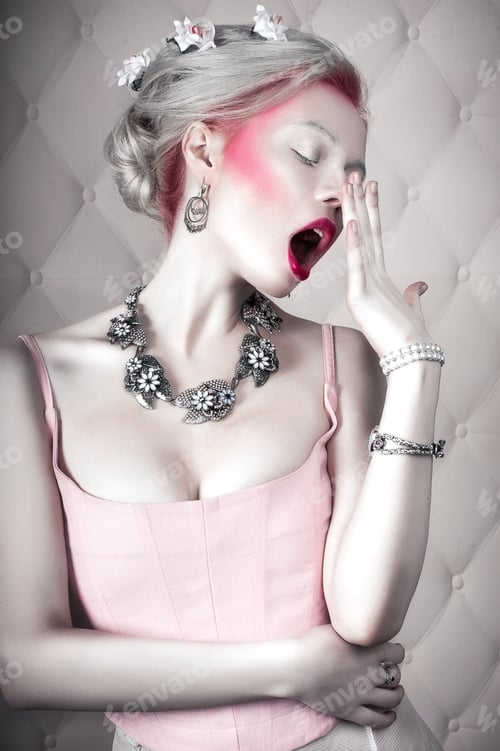 Preview: Woman Is Yawning, Modern Interpretation Of Marie Antoinette