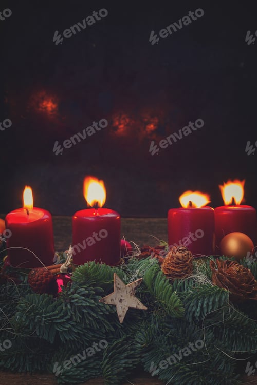 Preview: Evergreen Fir Tree Advent Garland With Burning Candles On Wooden Background, Copy Space On Black