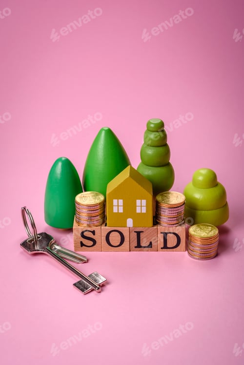 Preview: A small wooden house and the inscription sold. Concept for sale, rental of real estate for a family