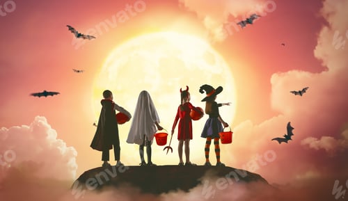 Preview: children in carnival costumes at Halloween