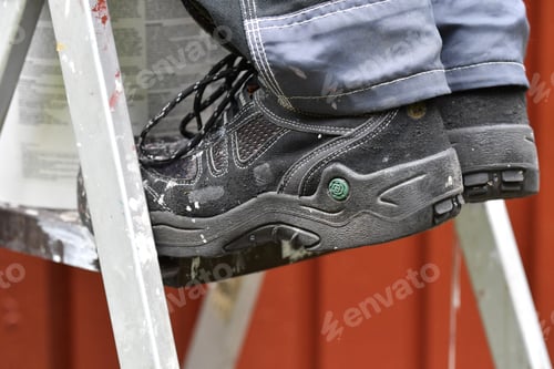 Preview: Photo of shoes of a painter
