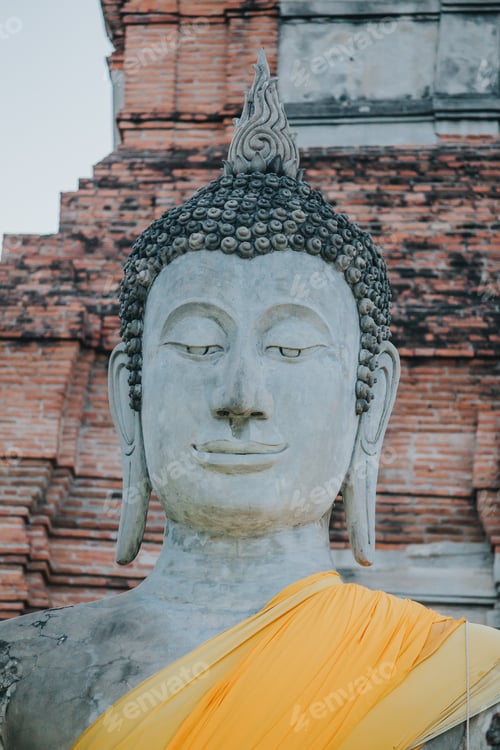 Preview: Wat Yai Chaimongkol Buddhist temple on Asahna Bucha Day.