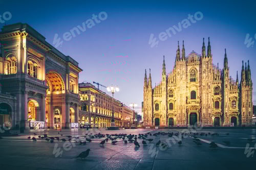 Preview: Duomo of Milan stands tall in the center of the frame