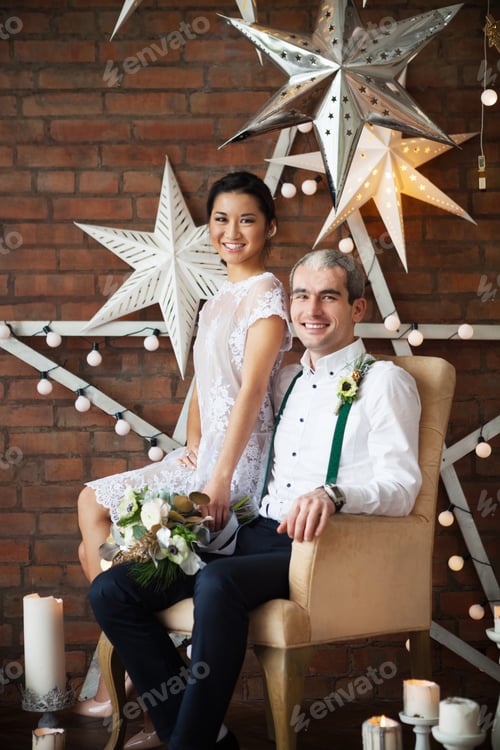 Preview: Cheerful married couple