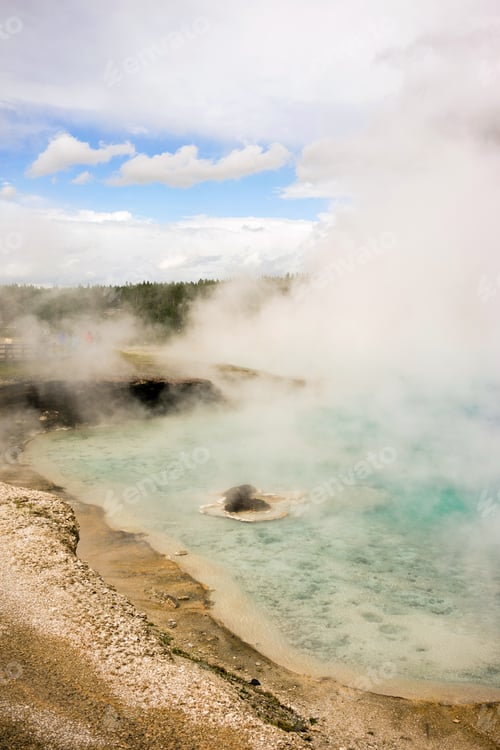 Preview: Mineral Pool Geothermal Spring Yellowstone National Park Wyoming