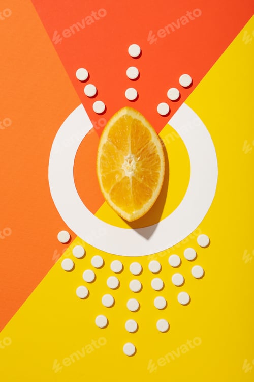 Preview: Vitamin C in citrus fruits, on an orange background.