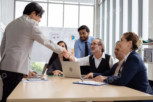 Preview: Group of multiethnic businessmen