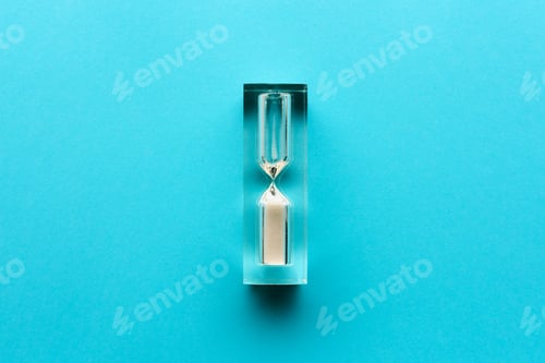 Preview: Small hourglass on blue background
