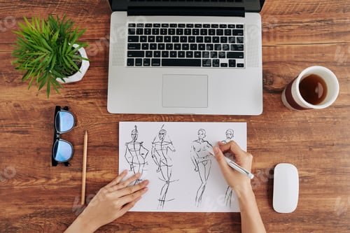 Preview: Drawing fashion designer