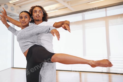 Preview: Their bodies become one on the dance floor