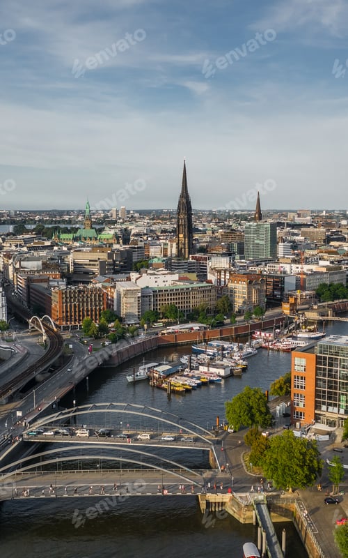 Preview: Cityscape of Hamburg