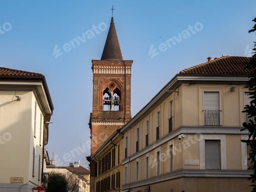 Preview: Old buildings along via Italia at Monza, Brianza, Italy