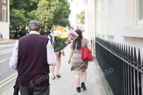 Preview: Romantic man