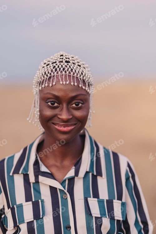 Preview: Smiling African Woman