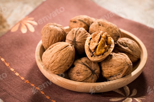 Preview: Walnut