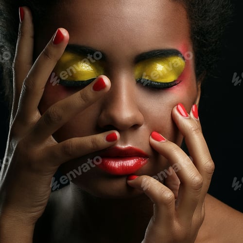 Preview: Beautiful afro-american woman