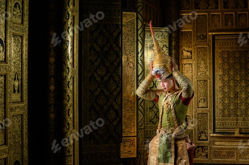 Preview: Khon, Is a classic Thai dance in a mask. This is Hanuman